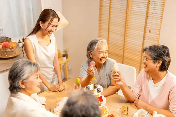 image of a family using passive voice in a conversation in english